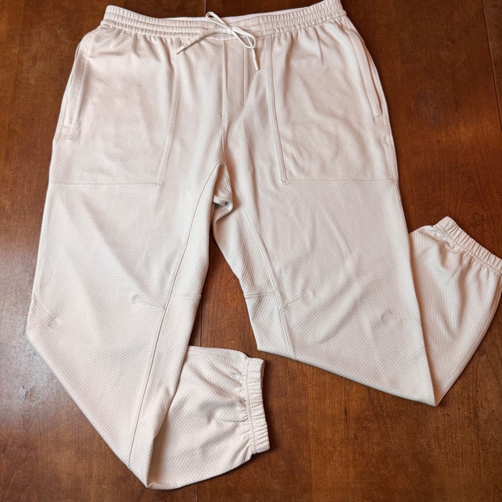 Lululemon Lab Joggers Mens XL Cream L98-022/LTT Textured Tapered Active Pants